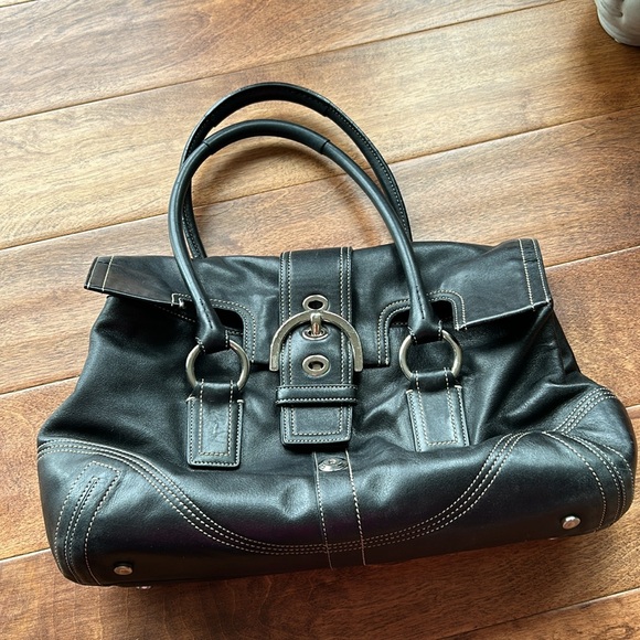 Coach Vintage Shoulder Bag, Black Leather with Chrome Hardware. Lovingly Used. - Picture 8 of 8
